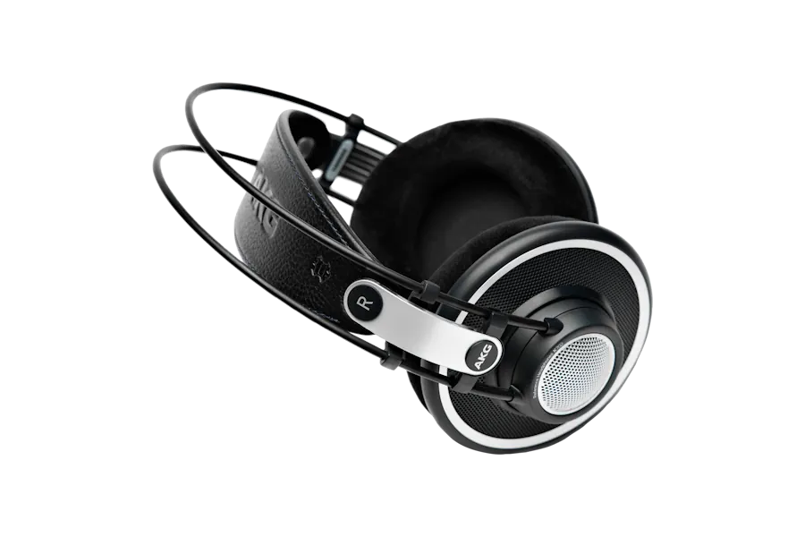 recension-av-akg-k702