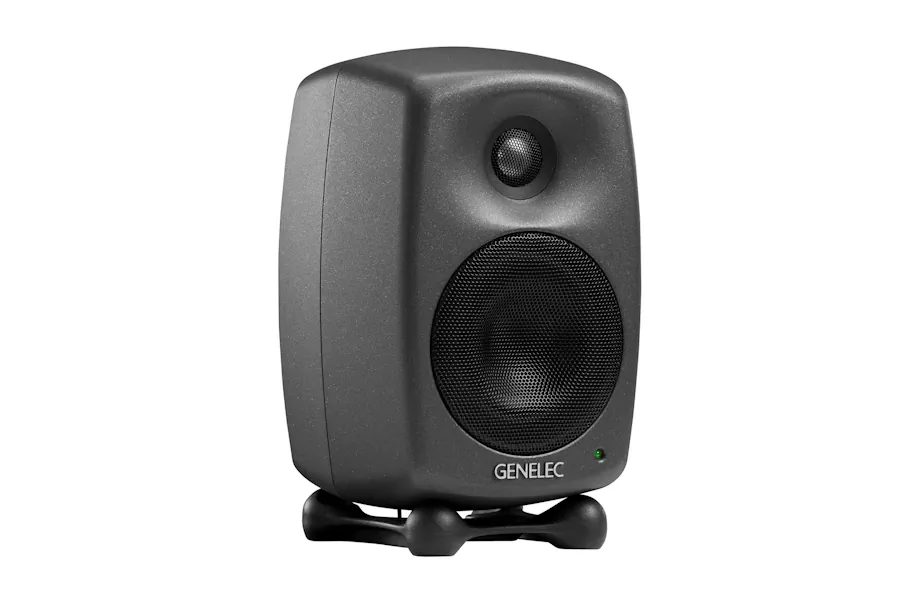recension-av-genelec-8020d