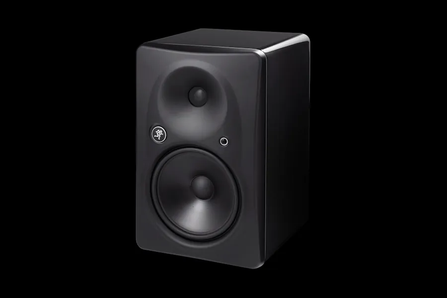 recension-av-mackie-hr824mk2