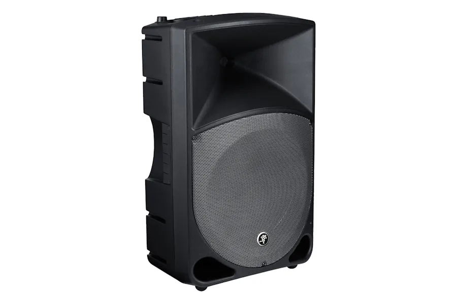 recension-av-mackie-thump15a